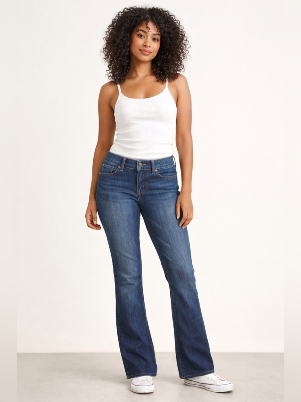 Levi’s 526 Slender Bootcut Jeans Women’s Size 8 Medium Wash Stretch Mid Rise